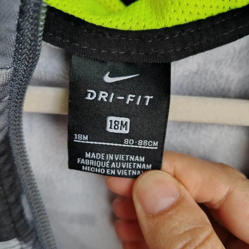 Nike Dri Fit Camo Hooded Jacket Toddler 18M Black Gray Full Zip Pockets Logo
